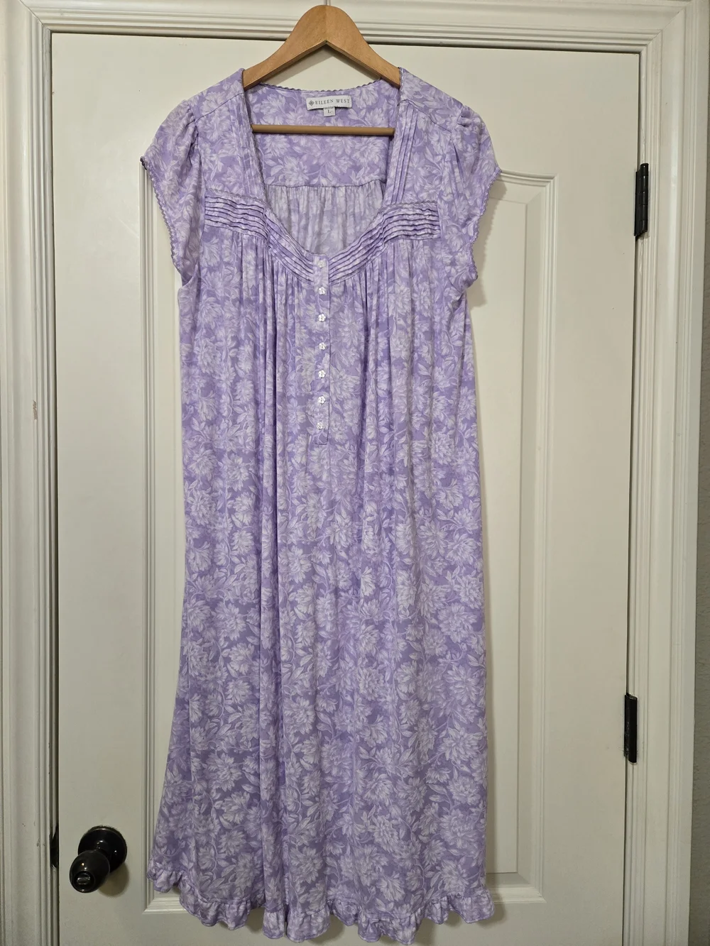 Eileen West Lavender Floral Cap-Sleeve Nightdress with Pintucks Soft Cozy